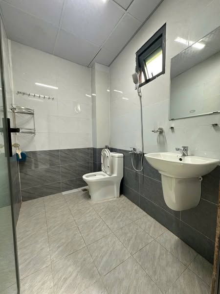 Cần tiền Bán gấp Homestay nhà gỗ sân vườn tại khu vực An Bình, P3, Đà Lạt Giá chỉ 8.6 tỷ - Ảnh 1